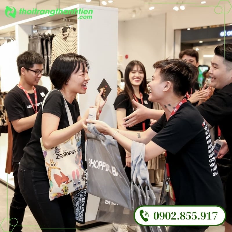 dong-phuc-nhan-vien-h&m-4