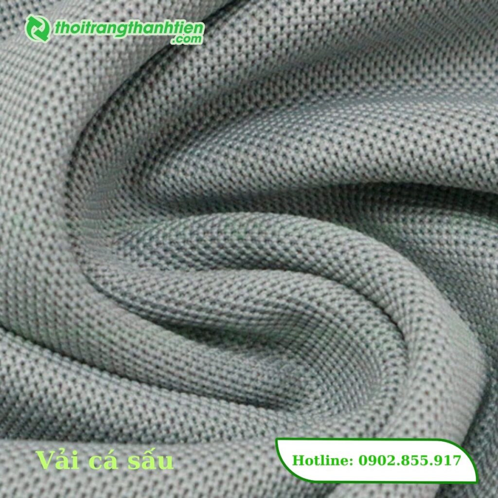 ao-thun-dong-phuc-mau-do-19